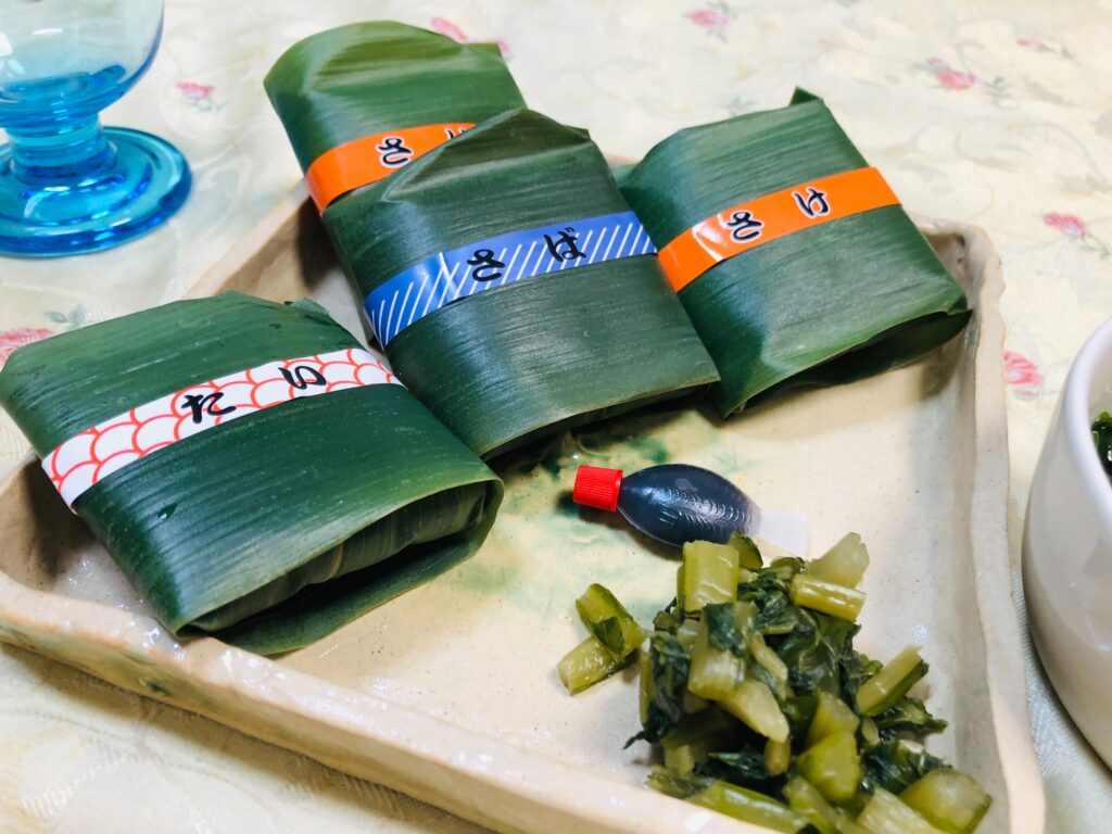 石川館で購入した笹寿司 